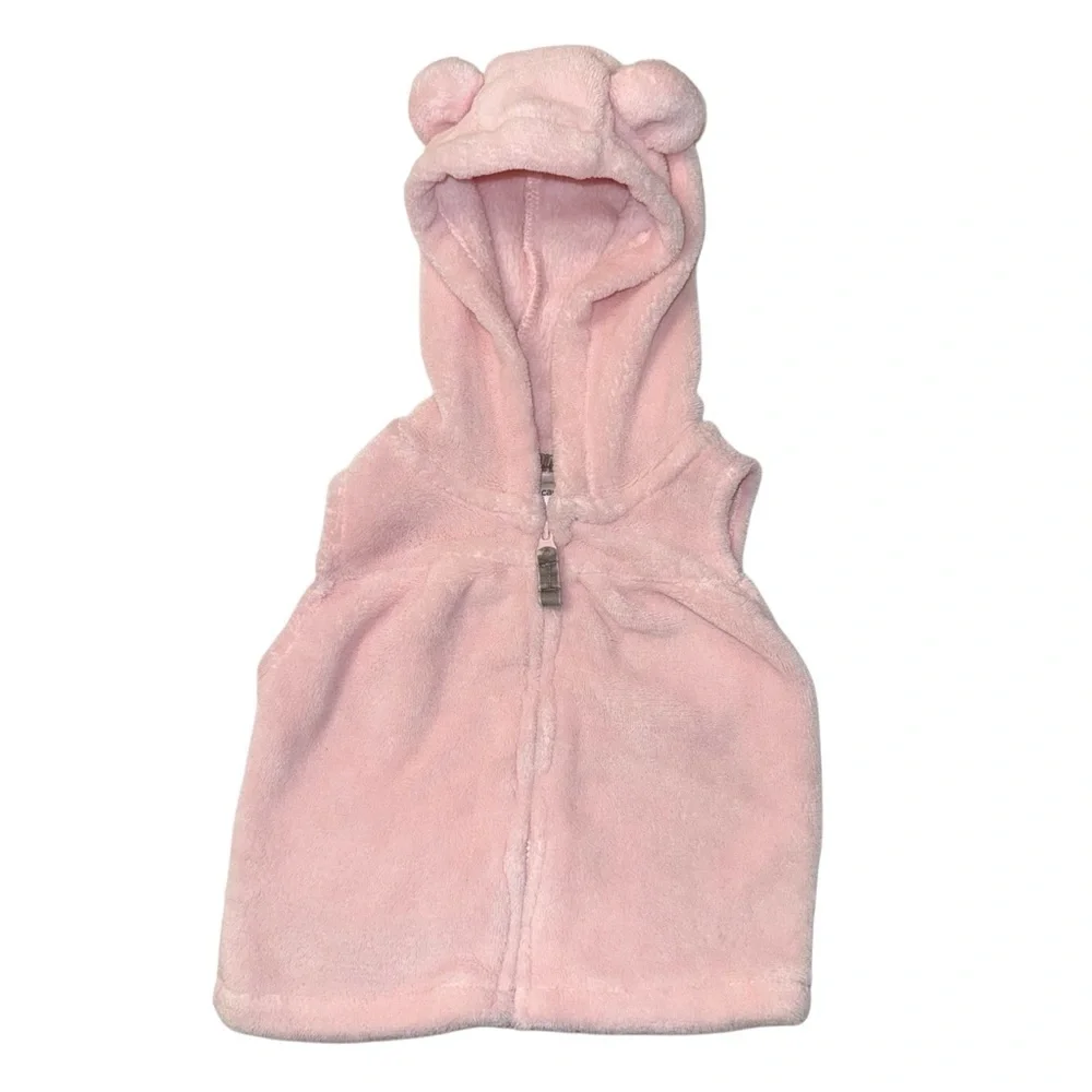 Bundle Of Two Carter’s Baby Girl Fleece Vests Size 6 Months